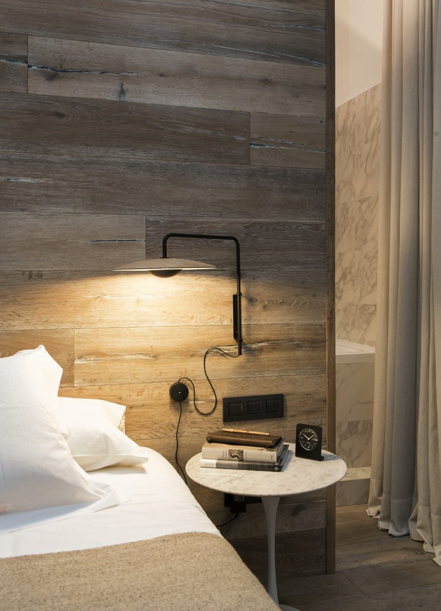 Perfect Bedside Lamp in Singapore | Modern Bedroom Lighting