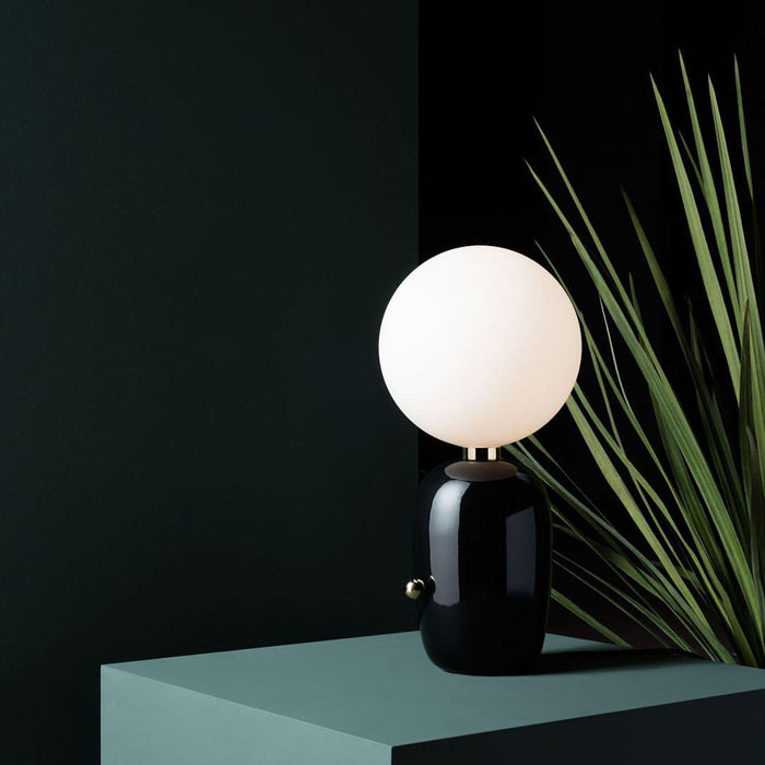 Kade Table Lamp-DWHOME