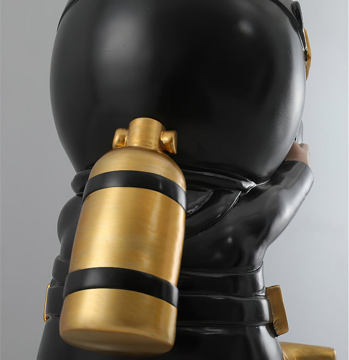 Adventurer Resin Table Lamp - DWHOME
