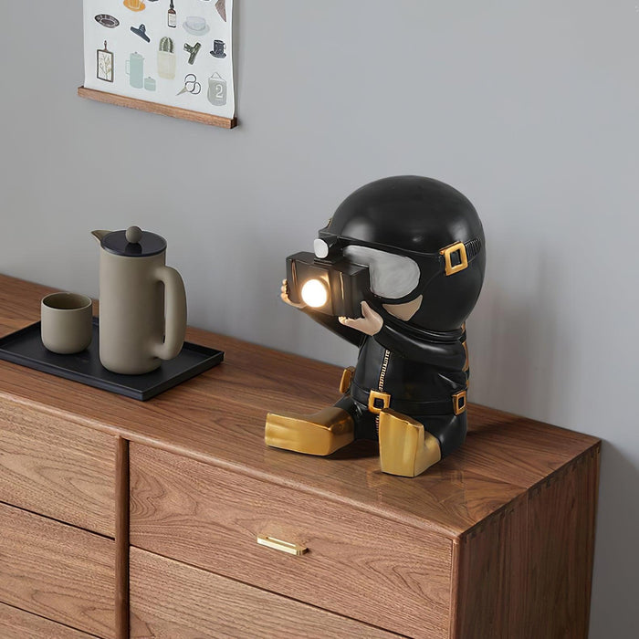 Adventurer Resin Table Lamp - DWHOME