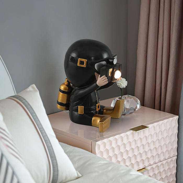 Adventurer Resin Table Lamp - DWHOME