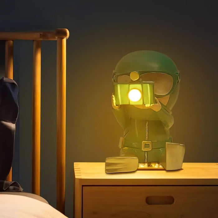 Adventurer Resin Table Lamp - DWHOME