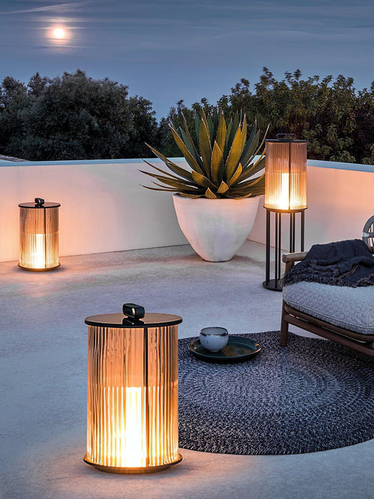 Lantern Garden Solar Outdoor Light-DWHOME