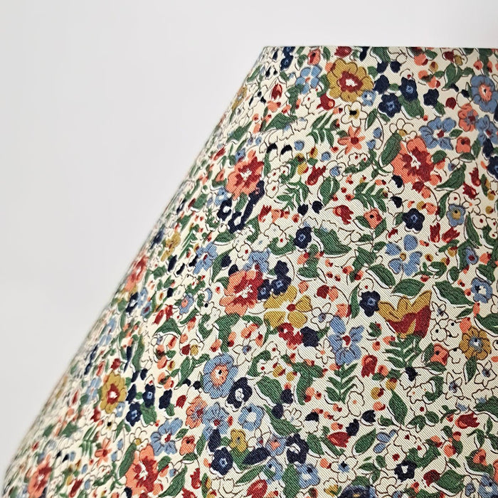 Amelia Blossom Table Lamp - DWHOME