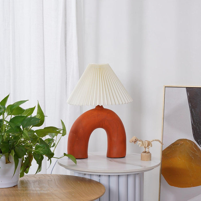 Arched Pleated Table Lamp - DWHOME