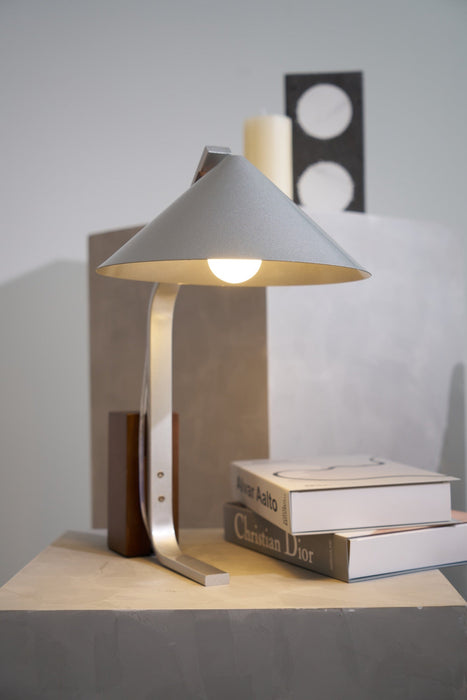 Arclune Desk Lamp-DWHOME
