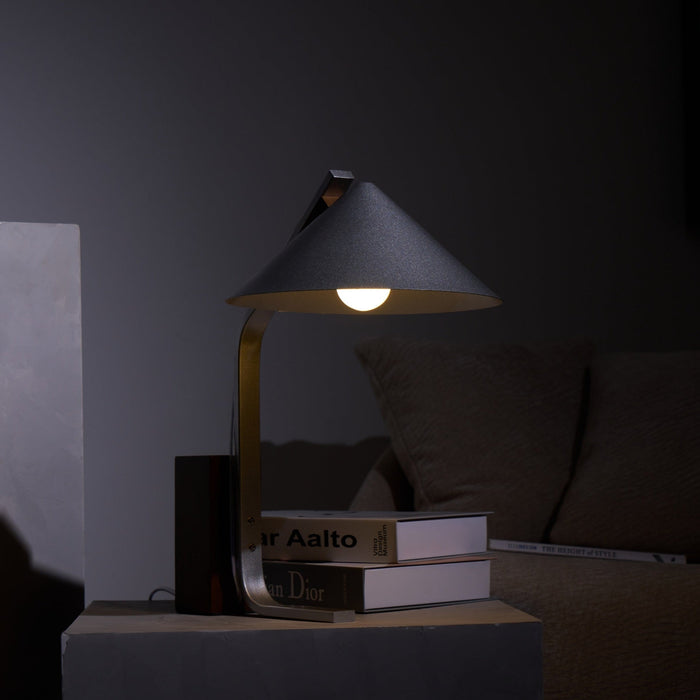 Arclune Desk Lamp-DWHOME
