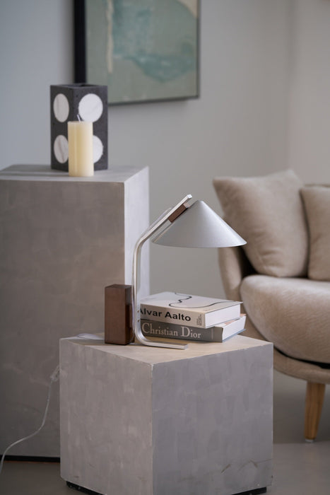 Arclune Desk Lamp-DWHOME