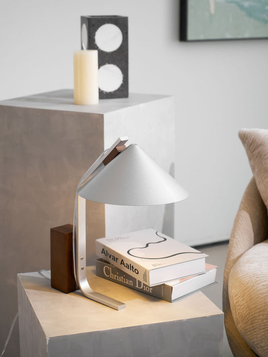 Arclune Desk Lamp-DWHOME