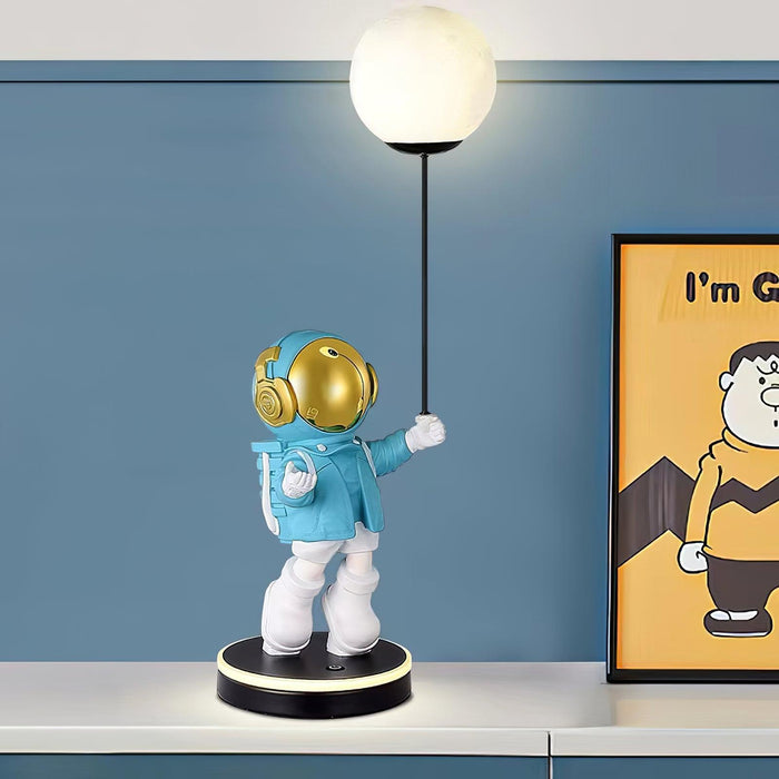 Astronaut and Planet Lamp-DWHOME