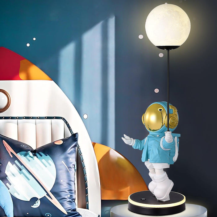 Astronaut and Planet Lamp-DWHOME