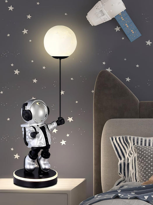 Astronaut and Planet Lamp-DWHOME
