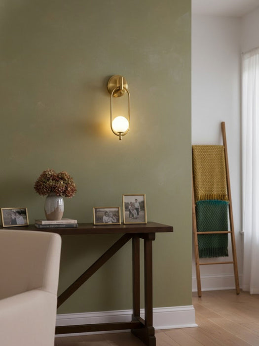 Aurea Brass Wall Light - Vakkerlight