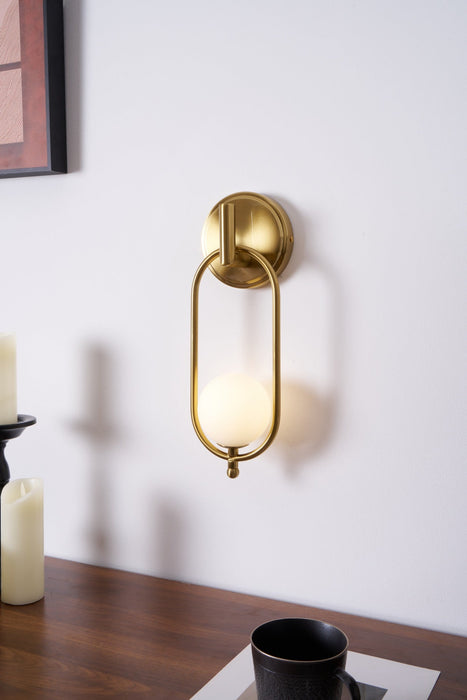 Aurea Brass Wall Light - Vakkerlight