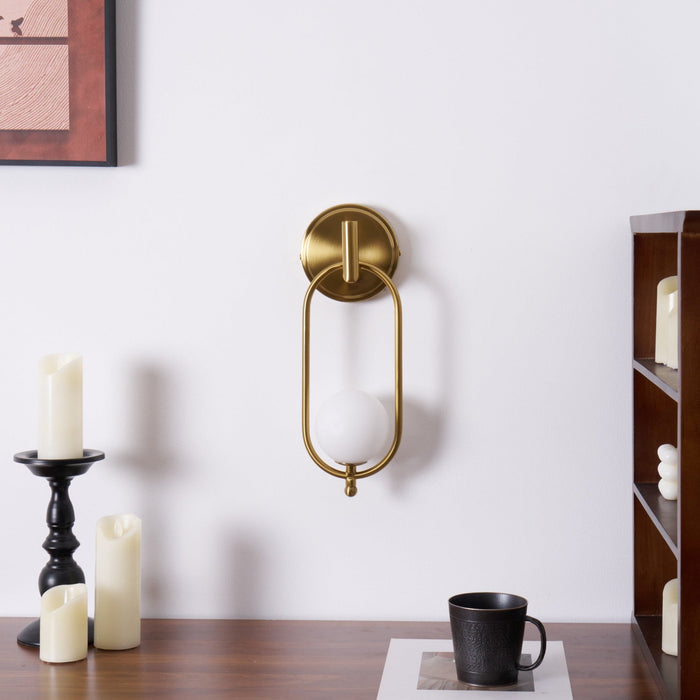Aurea Brass Wall Light - Vakkerlight