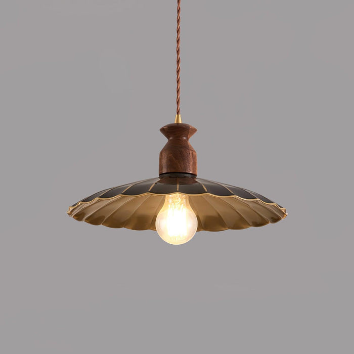 Brass Crest Pendant Light-DWHOME