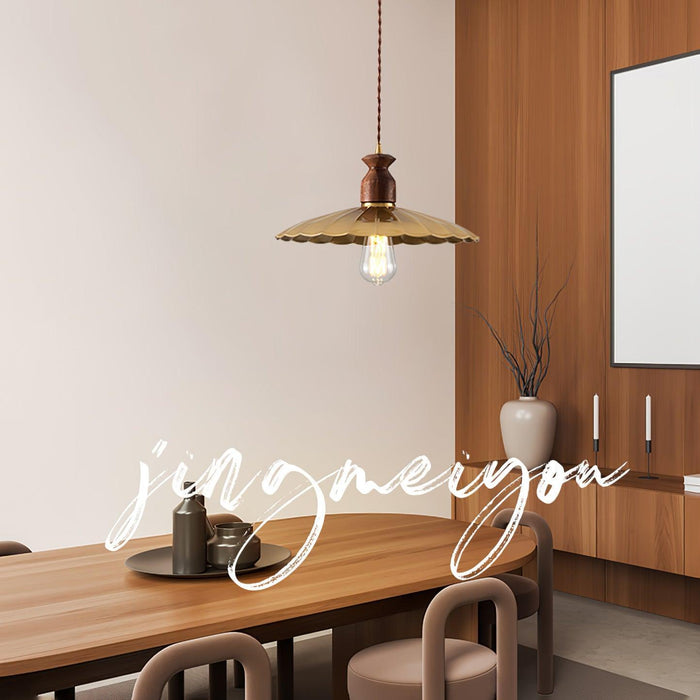 Brass Crest Pendant Light-DWHOME