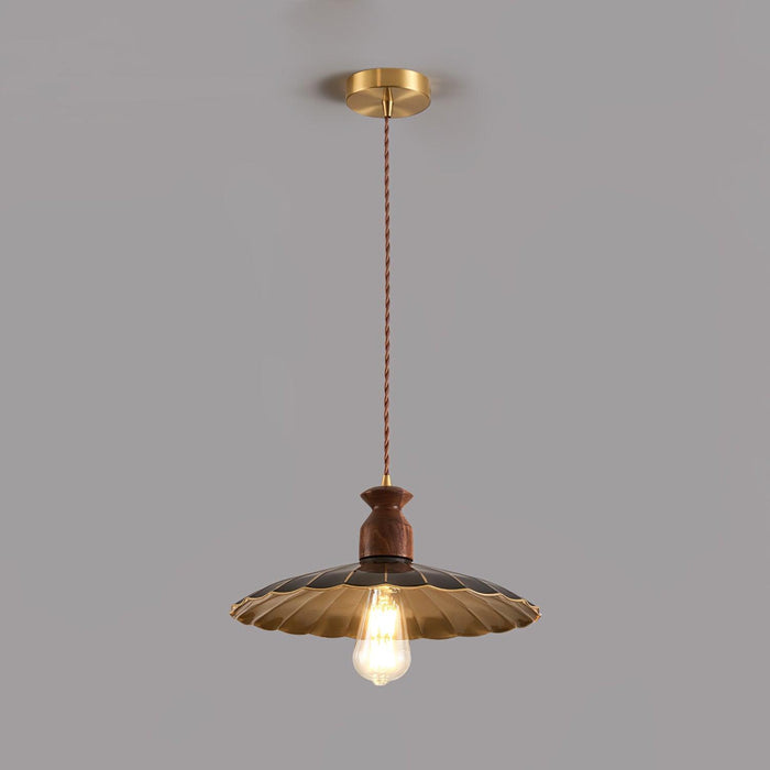 Brass Crest Pendant Light-DWHOME