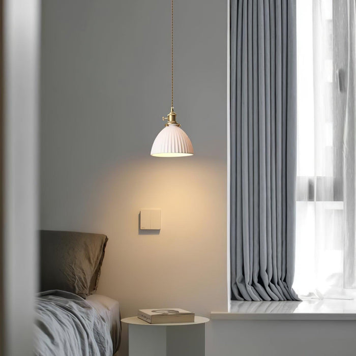 Brass Pleated Ceramic Pendant Lamp-DWHOME