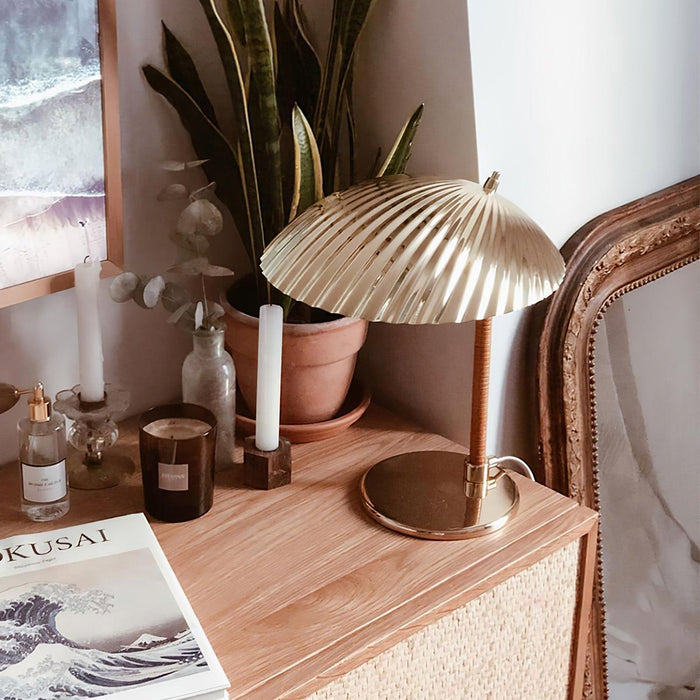 Brass Shell Table Lamp - DWHOME