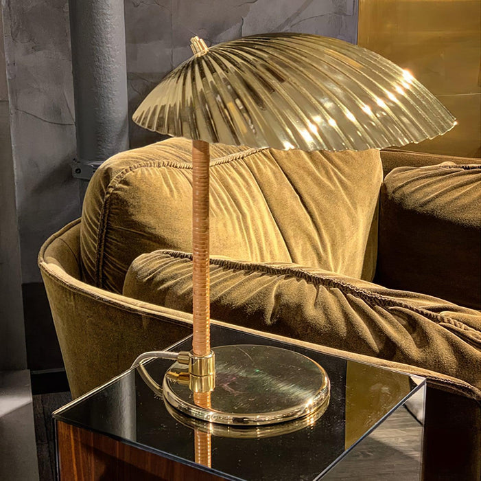 Brass Shell Table Lamp - DWHOME
