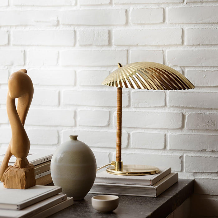 Brass Shell Table Lamp - DWHOME