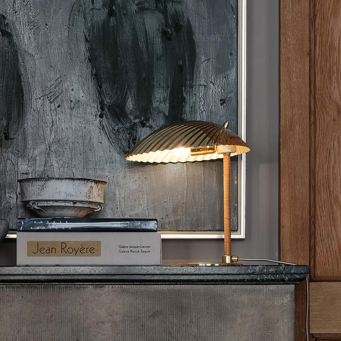 Brass Shell Table Lamp - DWHOME