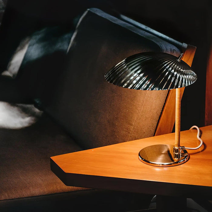 Brass Shell Table Lamp - DWHOME