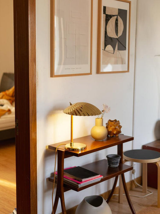 Brass Shell Table Lamp - DWHOME