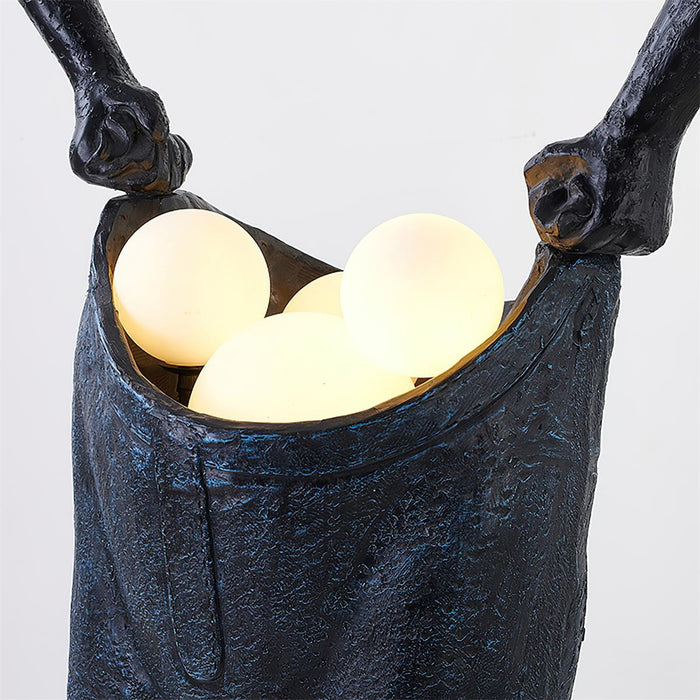 Carrier Sculpture Floor Lamp - Vakkerlight