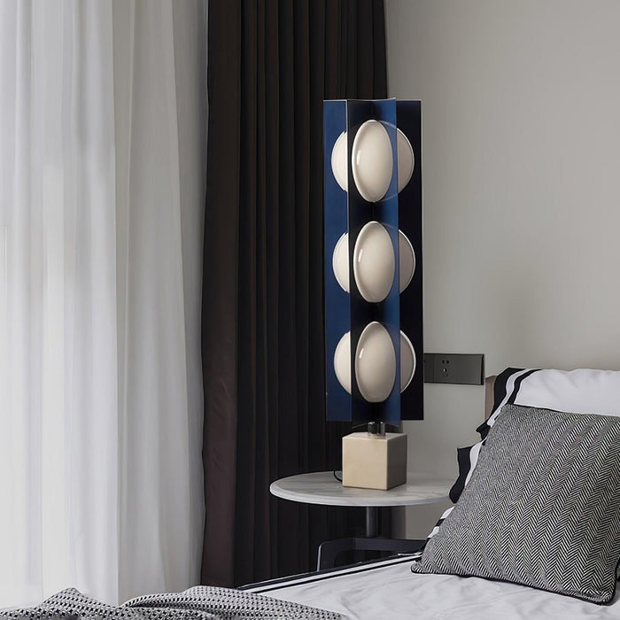 Lampe sur pied Cascade Tower - DWHOME