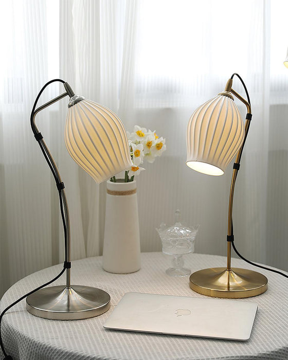 Ceramic Ribbed Table Lamp - DWHOME