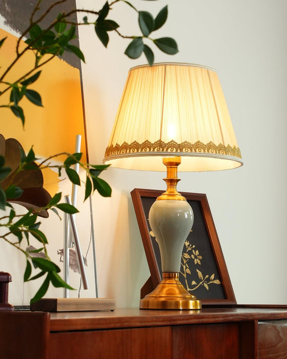 Chaslyn Desk Lamp - DWHOME