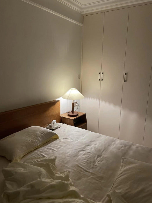 Cone Pleated Fabric Table Lamp-DWHOME