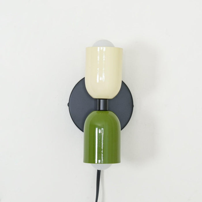 Couleur Double Plug In Wall Lamp-DWHOME