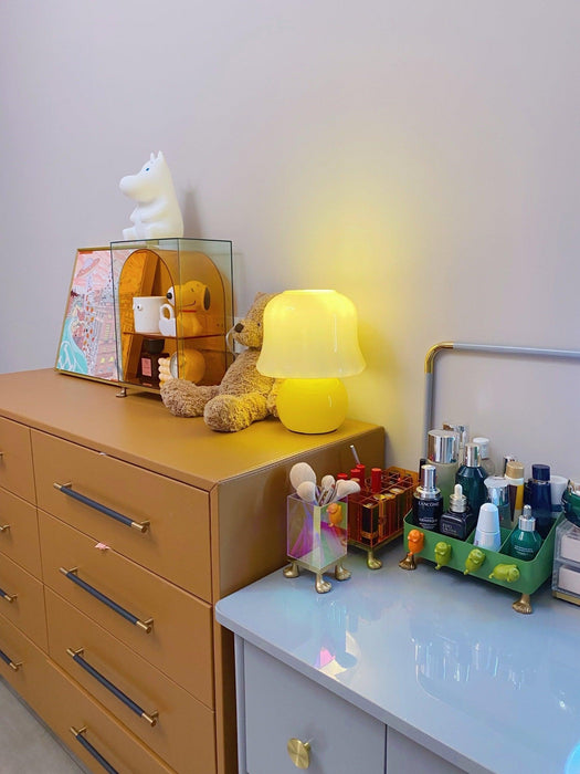 Creamy Mushroom Table Lamp - DWHOME