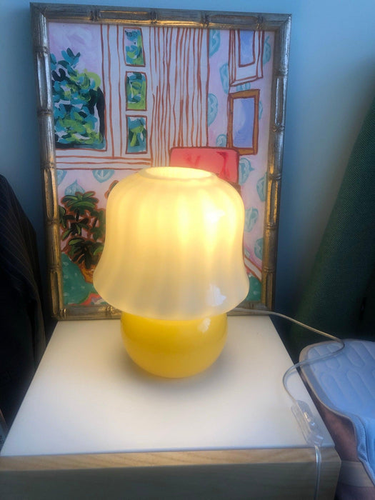 Creamy Mushroom Table Lamp - DWHOME