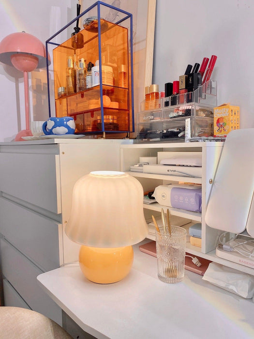 Creamy Mushroom Table Lamp - DWHOME