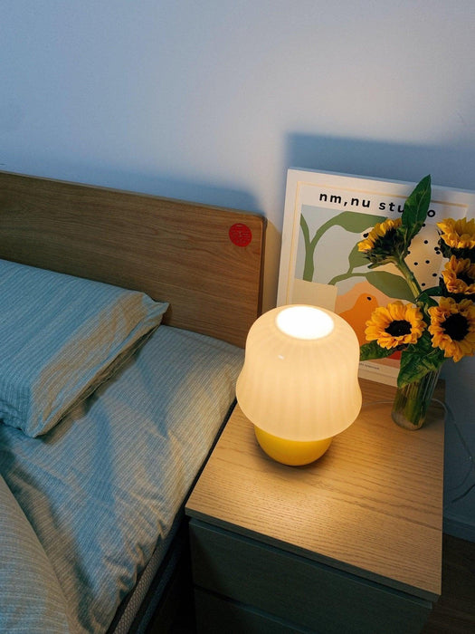 Creamy Mushroom Table Lamp - DWHOME