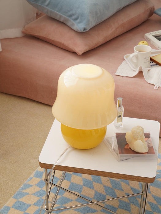 Creamy Mushroom Table Lamp - DWHOME