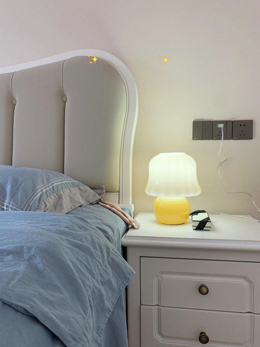 Creamy Mushroom Table Lamp - DWHOME