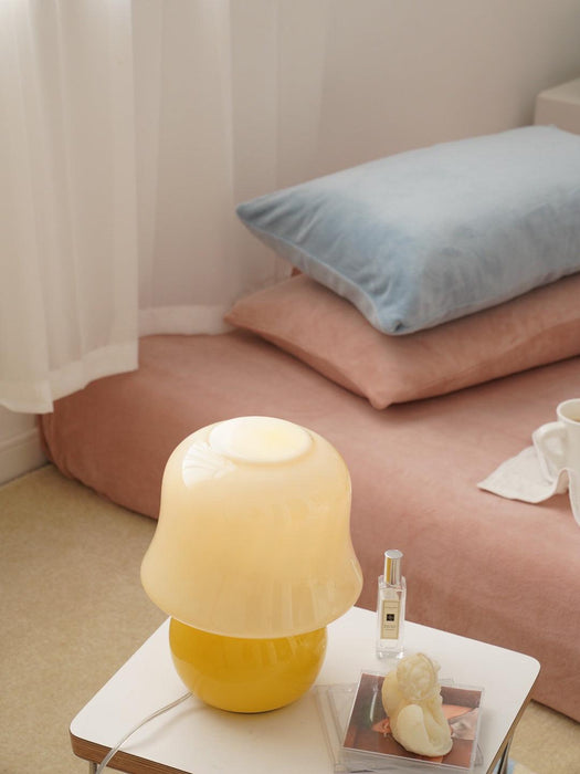 Creamy Mushroom Table Lamp - DWHOME