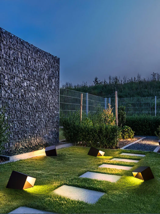 Cube Garden Outdoor Light-DWHOME