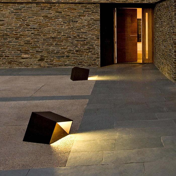 Cube Garden Outdoor Light-DWHOME