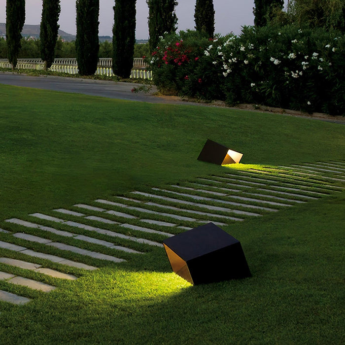 Cube Garden Outdoor Light-DWHOME
