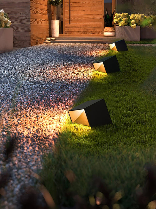 Cube Garden Outdoor Light-DWHOME