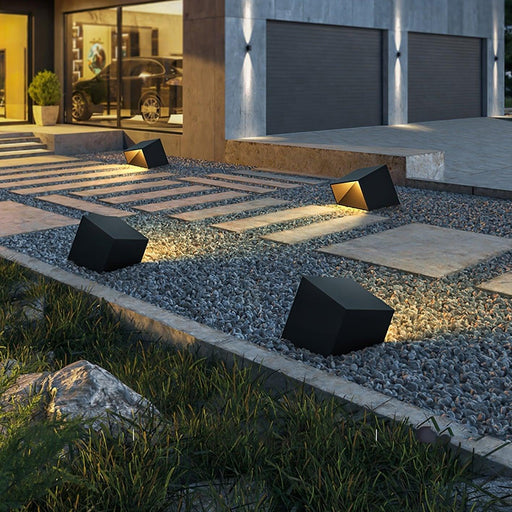 Cube Garden Solar Outdoor Light-DWHOME