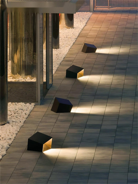 Cube Garden Solar Outdoor Light-DWHOME