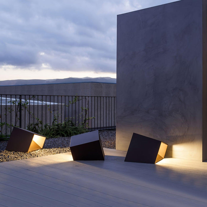 Cube Garden Solar Outdoor Light-DWHOME