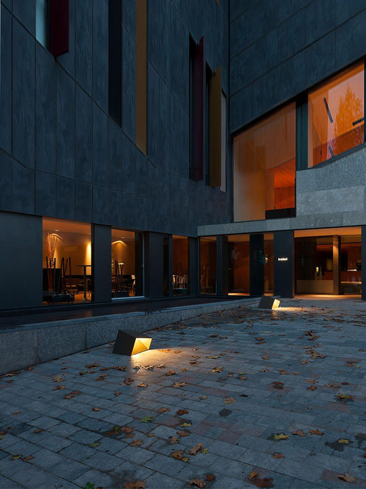 Cube Garden Solar Outdoor Light-DWHOME